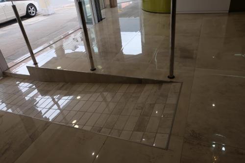 Solrand Hotel - image 2
