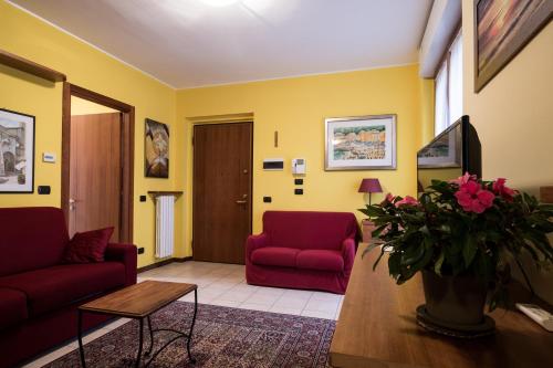  Cozy Penthouse in San Donato Milanese