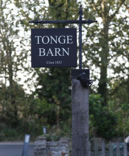 Tonge Barn - image 13