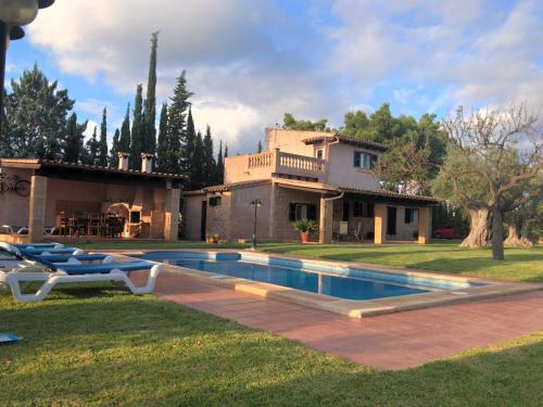 Finca Caseta Des Pradi Biel in Lloseta