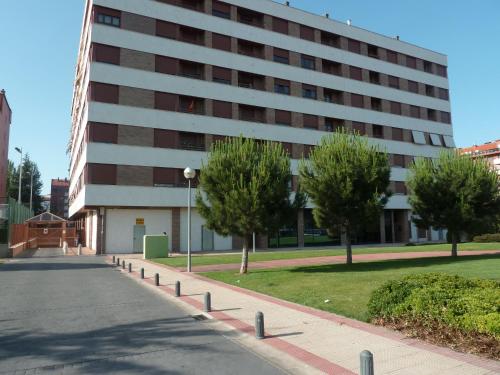 Apartamentos Sarabia - Apartment - Logroño