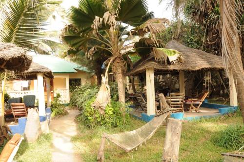 Leybato Beach Hotel in Fajara