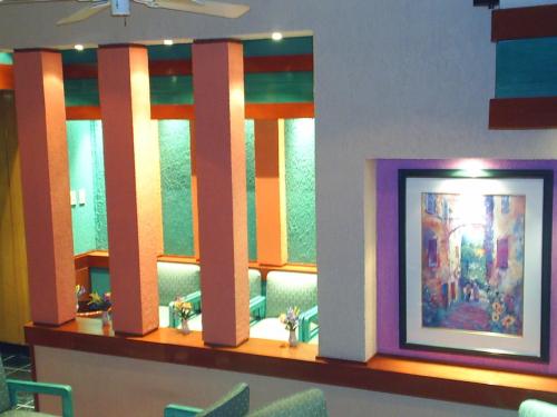 Facilities, Segovia Regency in Mexico City