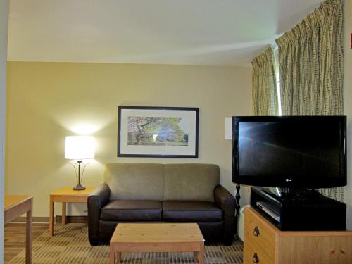 Extended Stay America Suites - Boston - Waltham - 32 4th Ave.