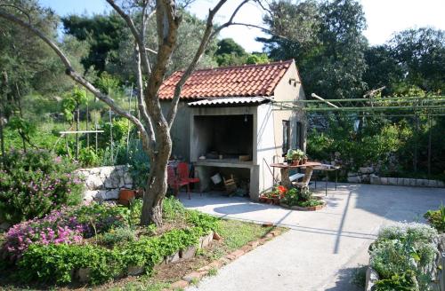  Apartment Saplunara 402c in Saplunara