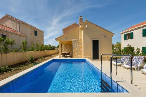 Luxury villa with a swimming pool Dracevica (Brac) - 3540 in Dračevica