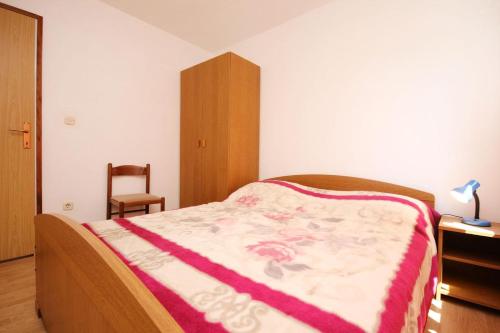 Apartments with a parking space Trpanj, Peljesac - 10083