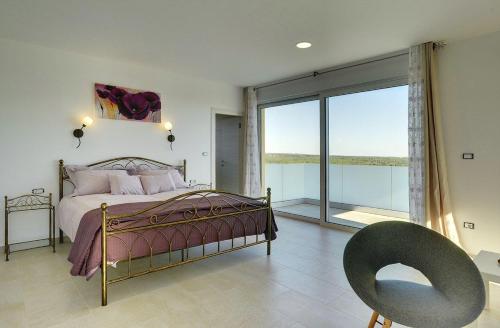 Villa White - image 6