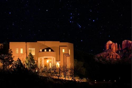 Sedona Cathedral Hideaway B&B & Spa