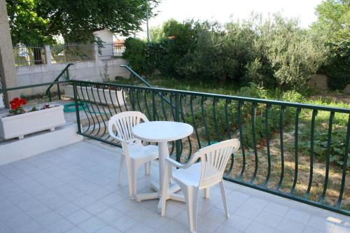 Studio Duce 2746b Dugi Rat 