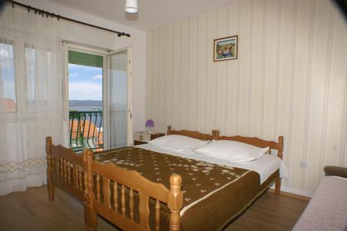 Apartments by the sea Pisak Omis - 2742 - image 8