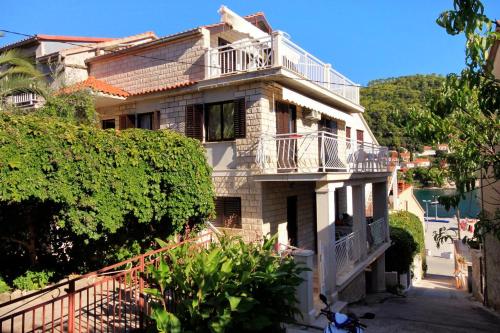  Apartment Brna 4460b in Smokvica