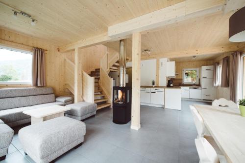 Chalet with 4 bedrooms, sauna or ir-sauna & whirlpool