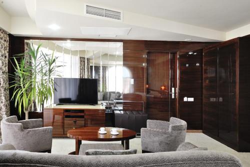 Hotel Royal Riz - image 3