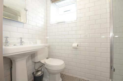 The Alma Inn - image 4