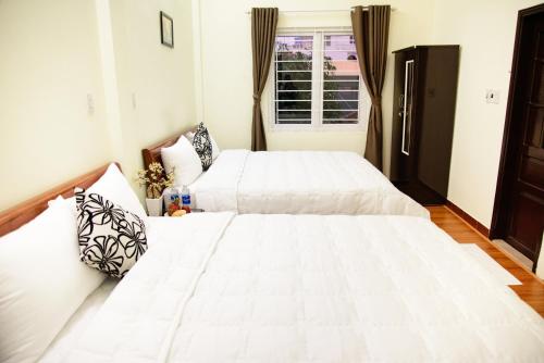Sala Homestay Hue Sala Homestay Hue is a popular choice amongst travelers in Hue, whether exploring or just passing through. The property features a wide range of facilities to make your stay a pleasant experience. Ser
