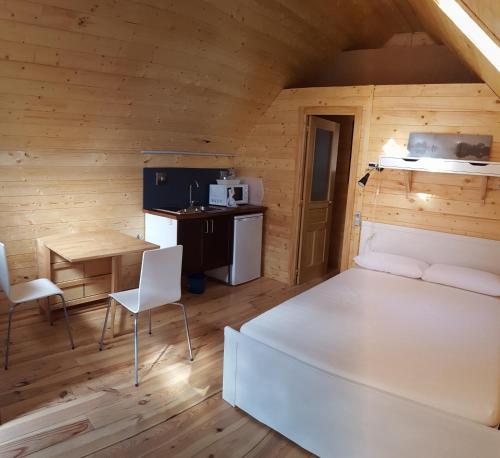 1 double bed
