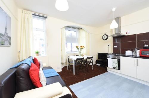 Budget 2 Bed Flat (47), , Greater Manchester
