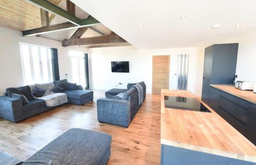 Stunning Penthouse Slps 20 (38 A4)