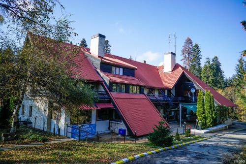 Breza Hotel - image 4