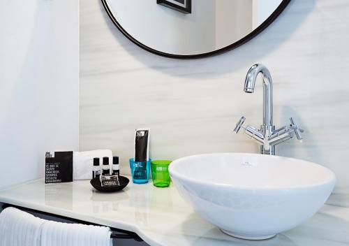 One Shot Palacio Conde de Torrejón 09 - image 7