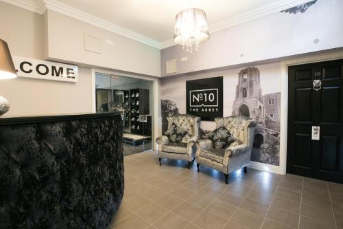 Apartments at Number 10 The Abbey - 로비