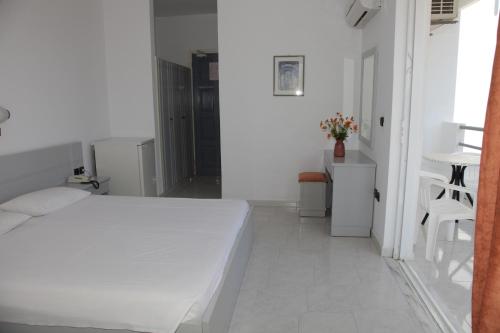 1 double bed