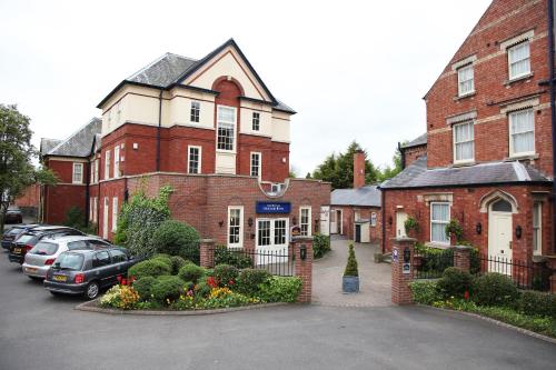 Best Western Deincourt Hotel - image 3