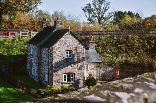 Aqueduct Cottage