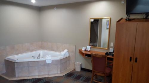 Microtel Inn & Suites by Wyndham Bozeman - image 2