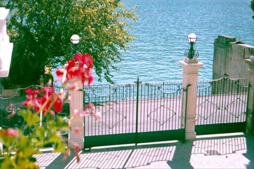  Larius Apartment Parking in Carate Urio