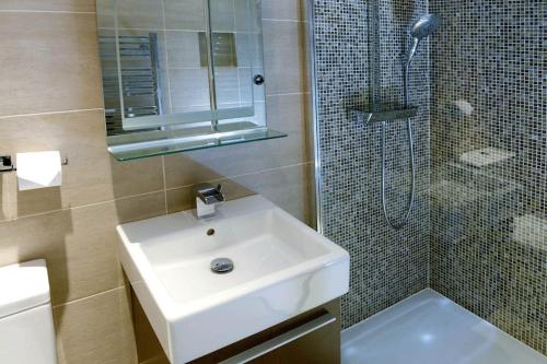Stags Head Hotel - image 11