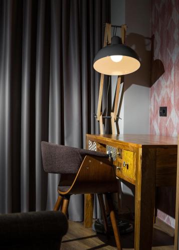 Standard Double Room image 10