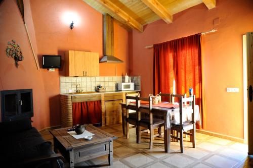 Közös társalgó / TV, El Rincón de Cabañeros (El Rincon de Cabaneros) in Retuerta Del Bullaque