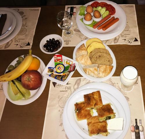 Hotel Aristocrat & Fish Restaurant, Skopje (photo 8)