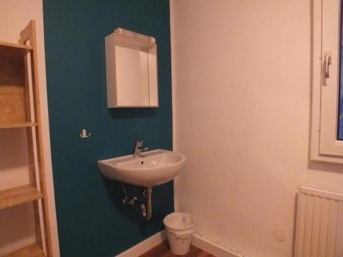 Hostel 45 - image 9