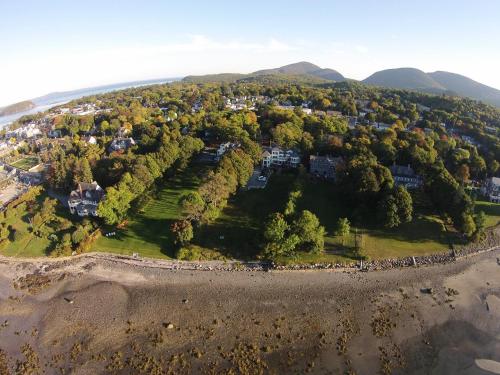 Saltair Inn Waterfront B&B - image 4