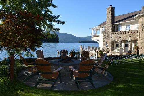 ทัศนียภาพ, Lake George Boathouse Waterfront Lodging in โบลตัน แลนดิ้ง(นิวยอร์ค)