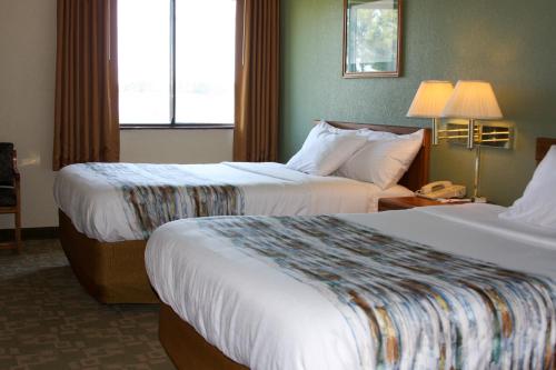 Barkers Island Inn Resort & Conference Center in Superior, USA
