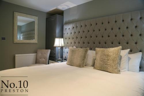 No.10 Preston - image 7
