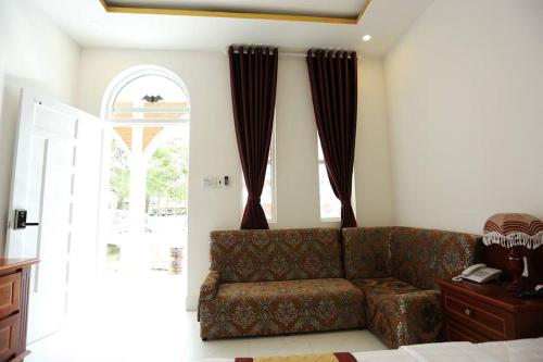 Satraco Royal Hotel 4
