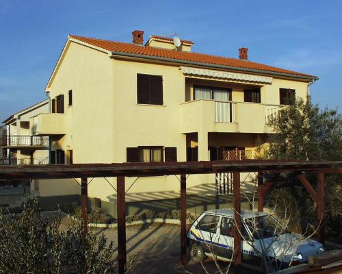 Apartments with a parking space Krk - 420 Krk 