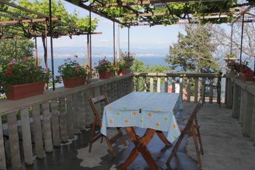 Rooms by the sea Medveja Opatija - 7775