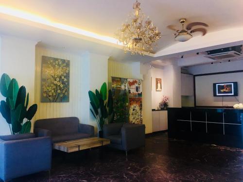 Lobby, D Eastern Hotel in Kampung Jawa