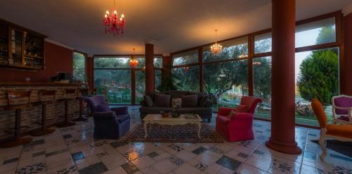 Aeneas Hotel - image 12