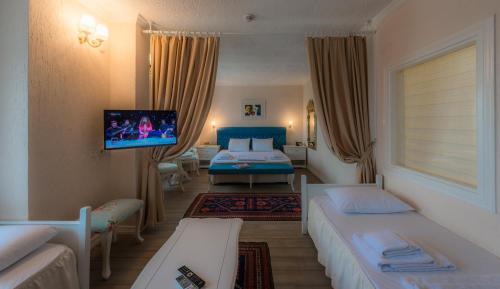 Aeneas Hotel - image 13