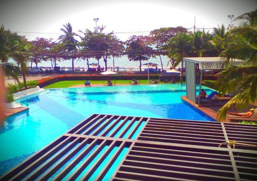 Lumpini Park Beach Top Floor by Strand  - 해변
