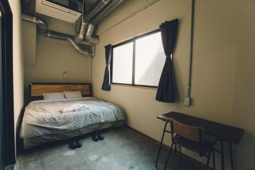 room detail thumbnail 1