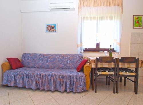 Apartments Blazenka 1270 - image 14