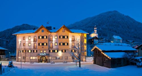 Familienresort Reslwirt - Hotel - Flachau